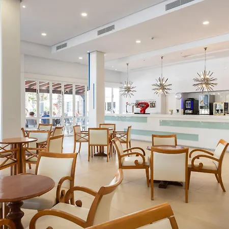 Hotel Globales Maioris